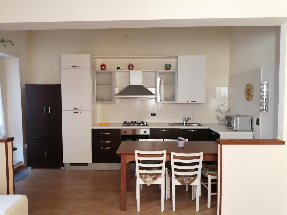Casa Nicole Apartment Bardolino Bagian luar foto