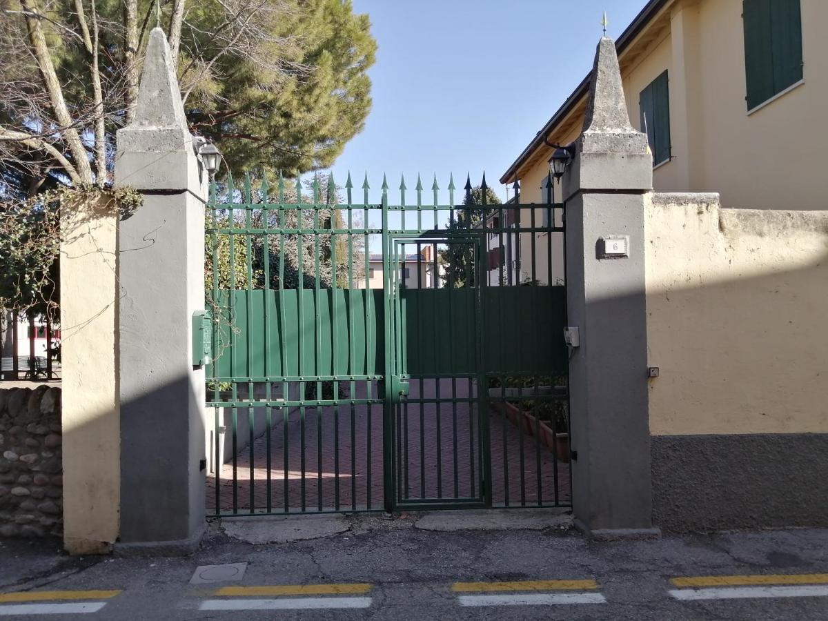 Casa Nicole Apartment Bardolino Bagian luar foto