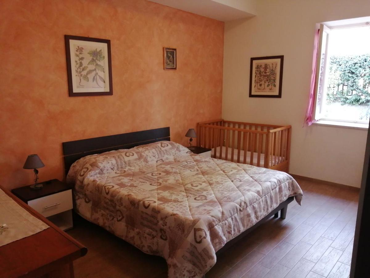 Casa Nicole Apartment Bardolino Bagian luar foto